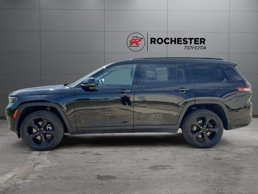 Diamond Black Crystal Pearlcoat 2022 Jeep Grand Cherokee L Altitude