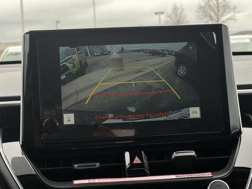 2025 Toyota Corolla Cross XLE