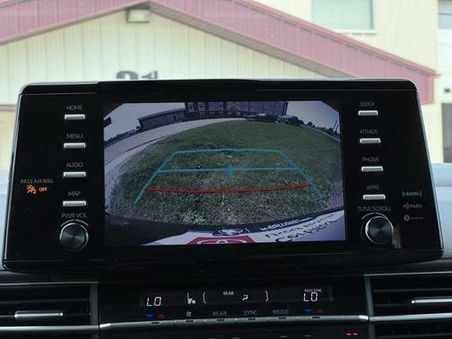 2023 Toyota Sienna XLE 8 Passenger