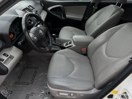 2011 Toyota RAV4 Limited