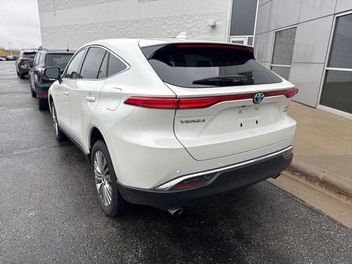 2022 Toyota Venza Limited