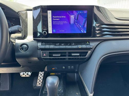 Underground 2025 Toyota Camry SE