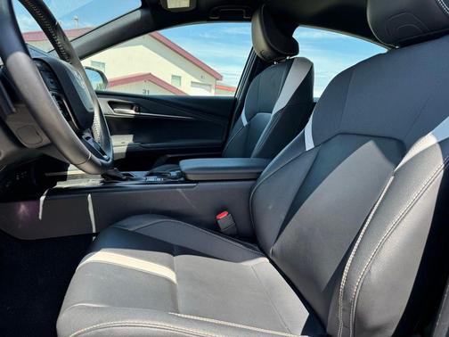 Underground 2025 Toyota Camry SE