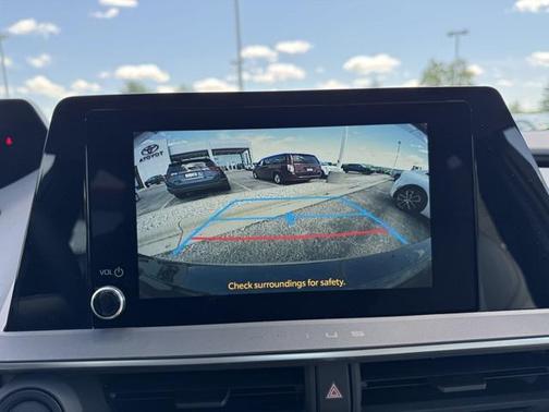 2025 Toyota Prius XLE
