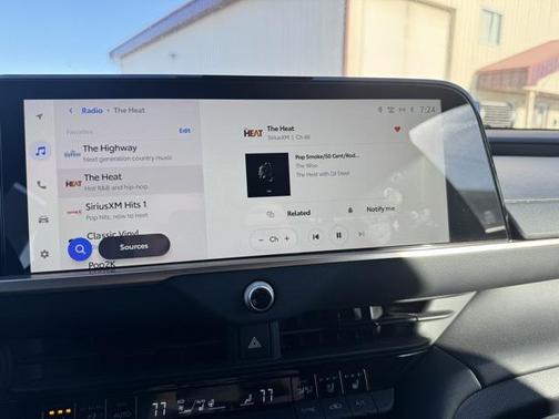 2025 Toyota Crown Signia XLE