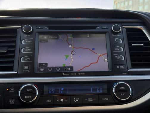 2019 Toyota Highlander Limited Platinum