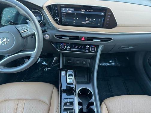 2020 Hyundai SONATA Limited