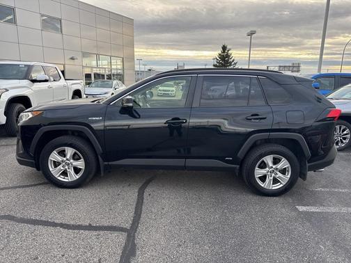 2020 Toyota RAV4 Hybrid XLE