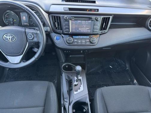2018 Toyota RAV4 Hybrid XLE