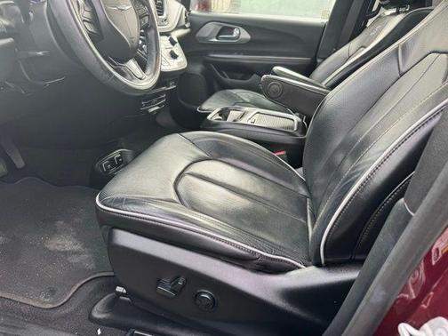 2020 Chrysler Pacifica Hybrid Limited