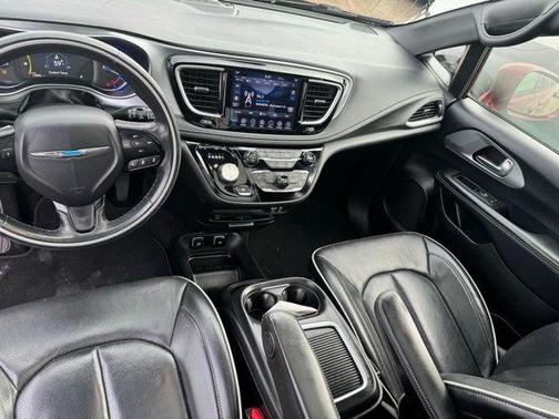 2020 Chrysler Pacifica Hybrid Limited