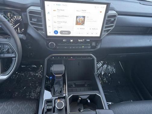 2025 Toyota Tundra SR5