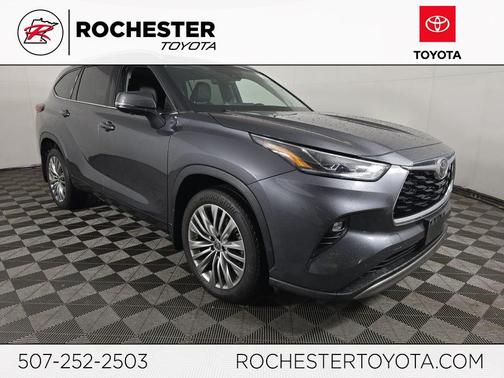 2023 Toyota Highlander Platinum