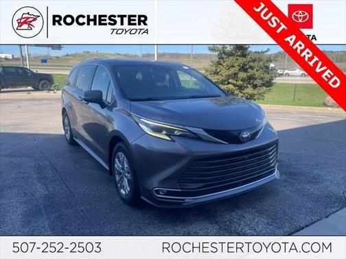 2022 Toyota Sienna Platinum 7 Passenger