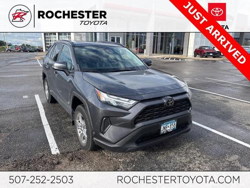 2022 Toyota RAV4 XLE