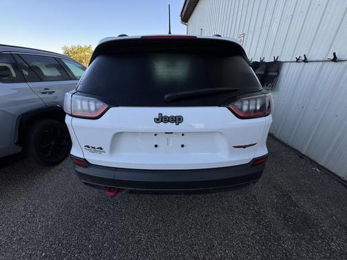 2022 Jeep Cherokee Trailhawk