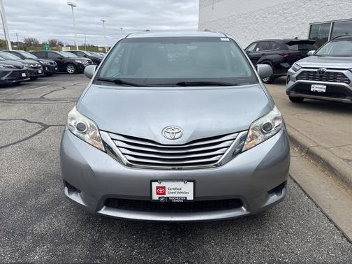 2015 Toyota Sienna LE