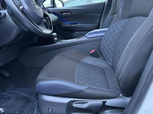 2020 Toyota C-HR XLE