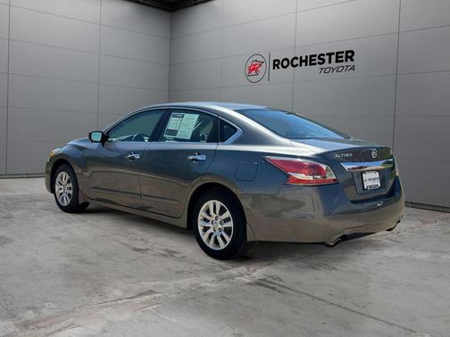 Gun Metallic 2015 Nissan Altima 2.5 S