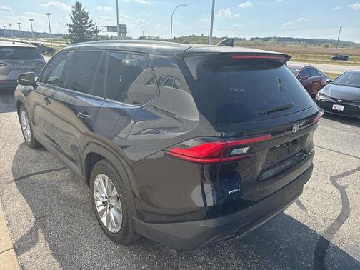 2024 Toyota Grand Highlander Platinum