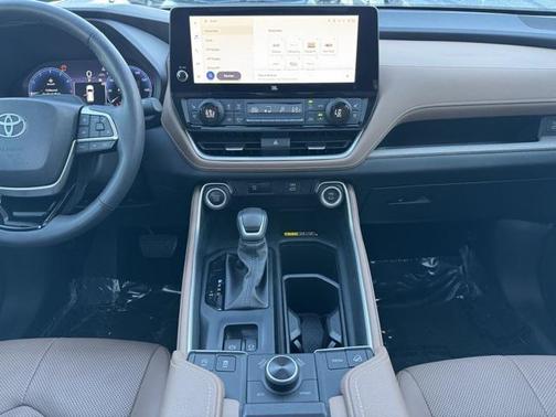 2024 Toyota Grand Highlander Platinum