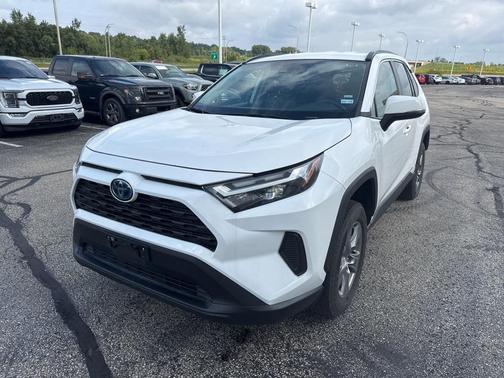2024 Toyota RAV4 Hybrid XLE