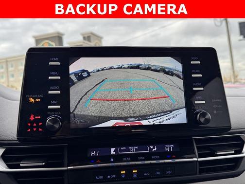 2022 Toyota Sienna LE