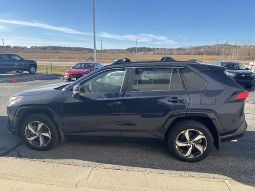 2023 Toyota RAV4 Prime SE