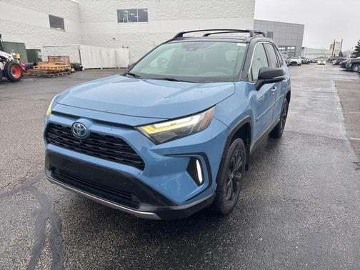 2022 Toyota RAV4 Hybrid SE
