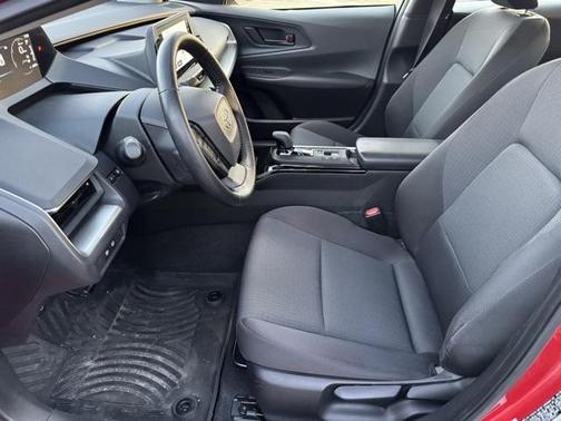 2023 Toyota Prius LE