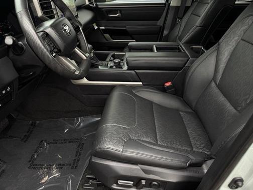 2024 Toyota Tundra Hybrid Limited