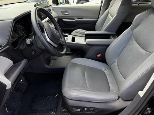 2022 Toyota Sienna Limited 7-Passenger