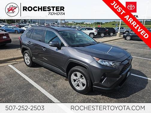 2021 Toyota RAV4 XLE