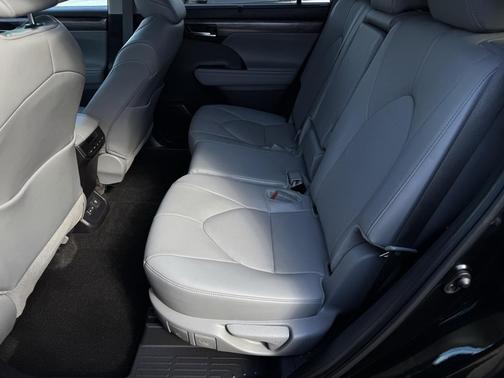 2024 Toyota Highlander Limited
