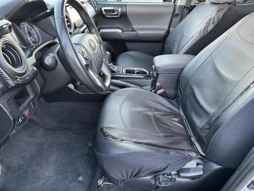 2016 Toyota Tacoma SR5