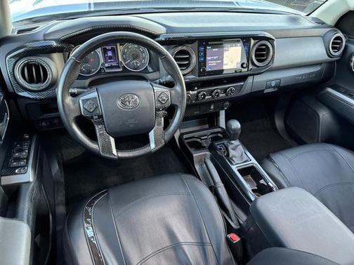 2016 Toyota Tacoma SR5