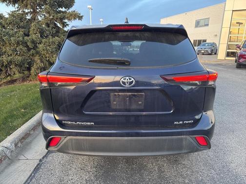 2024 Toyota Highlander XLE
