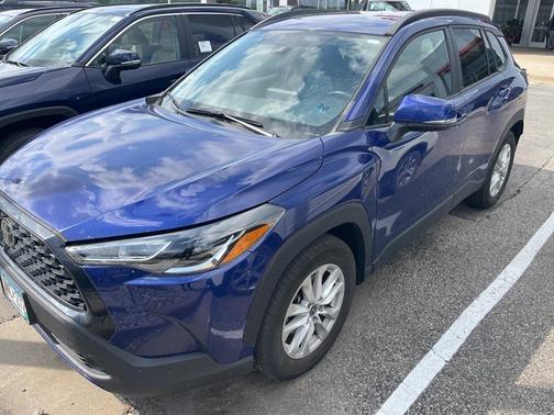 2022 Toyota Corolla Cross LE