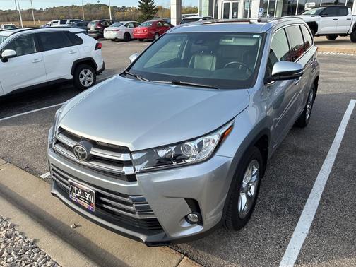 2017 Toyota Highlander Limited