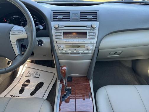 2011 Toyota Camry Hybrid Base