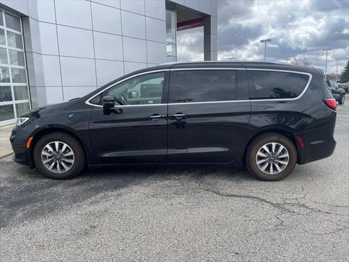2021 Chrysler Pacifica Hybrid Touring L