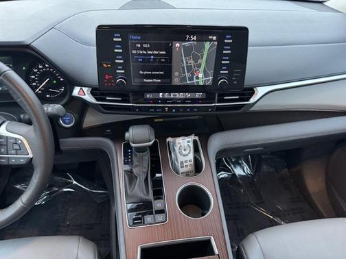 2023 Toyota Sienna XLE