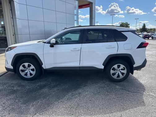 2019 Toyota RAV4 LE