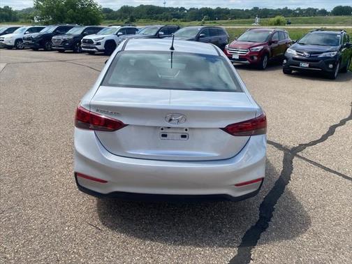 2022 Hyundai Accent SE