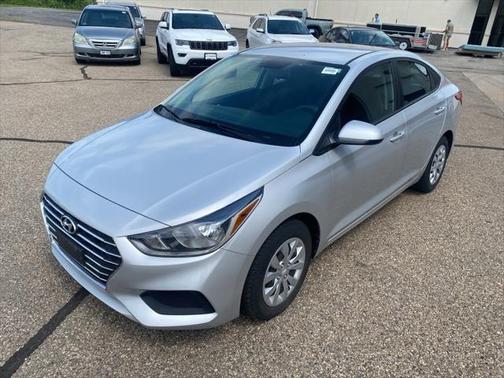 2022 Hyundai Accent SE