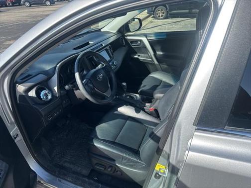 2017 Toyota RAV4 Platinum