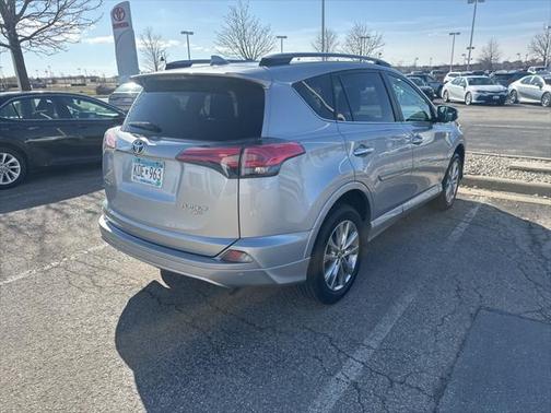 2017 Toyota RAV4 Platinum