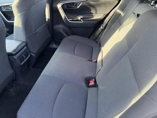 2019 Toyota RAV4 Hybrid LE