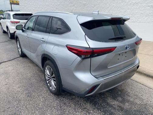 2022 Toyota Highlander Platinum