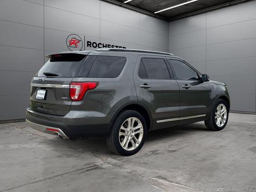 Magnetic Metallic 2017 Ford Explorer XLT